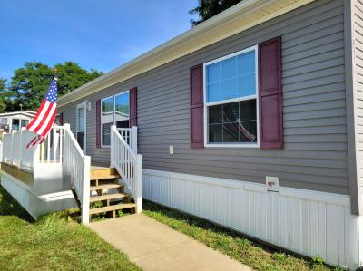 Mobile Home at 11631 2nd Str. NE Magnolia, OH 44643