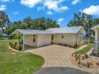 Mobile Home at 13308 Gulfwind Court Grand Island, FL 32735