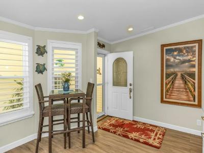 Photo 4 of 20 of home located at 13308 Gulfwind Court Grand Island, FL 32735