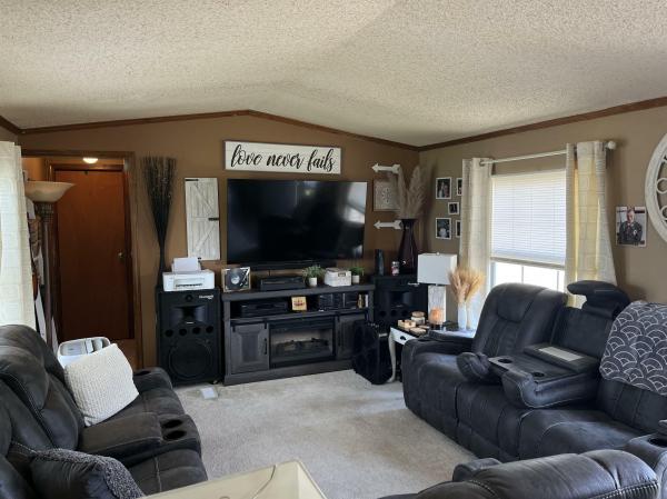 Photo 1 of 2 of home located at 1801 Parke Place Elkhart, IN 46514