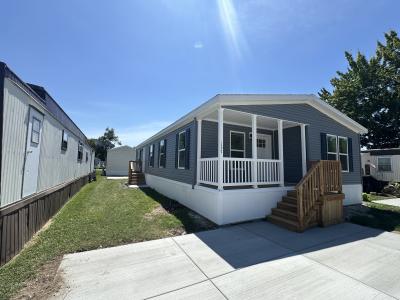 Photo 2 of 21 of home located at 137 Lisa Kay White Lake, MI 48386