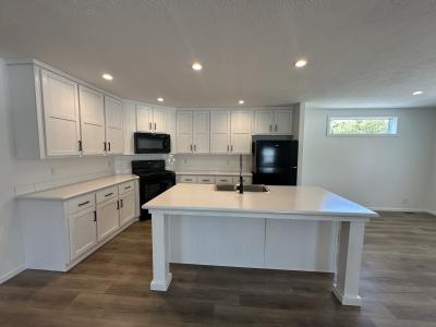 Photo 4 of 21 of home located at 137 Lisa Kay White Lake, MI 48386