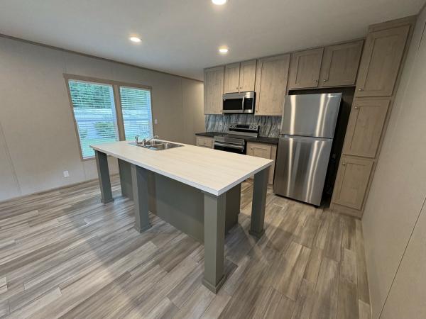 2025 22MAC16663AH25  Home