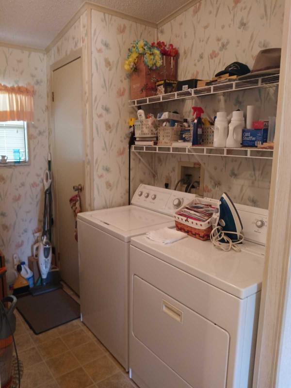 1989 Manufactured Home
