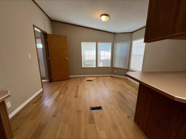 1989 Skyline Arlington Mobile Home