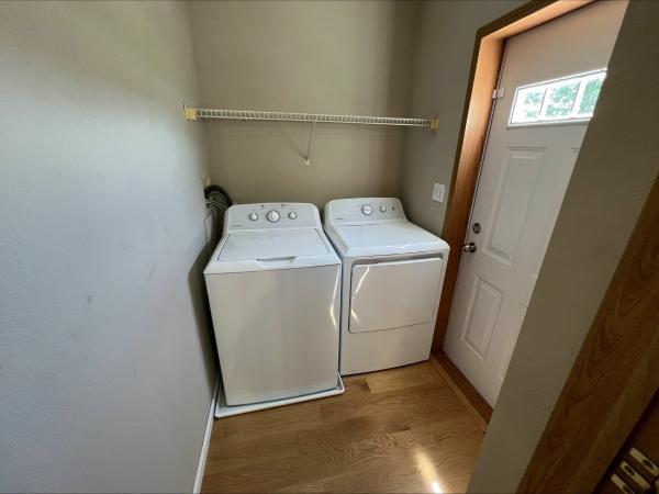 1989 Skyline Arlington Mobile Home