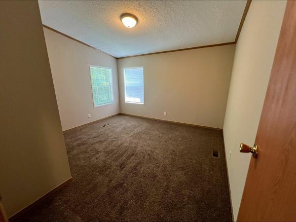 1989 Skyline Arlington Mobile Home