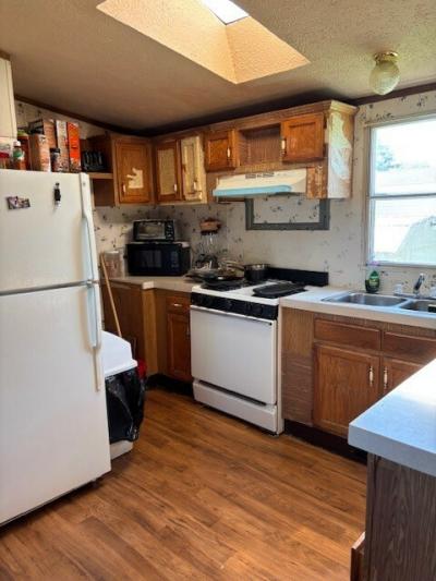 Photo 3 of 10 of home located at 43654 Normandy #573 Sterling Heights, MI 48314