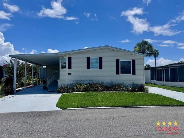 Photo 1 of 2 of home located at 11267 Suzanne Ln Orlando, FL 32836