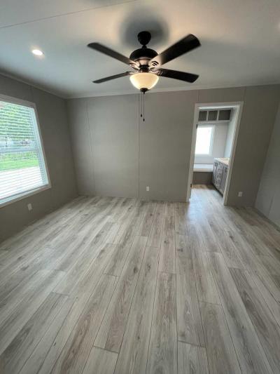 Photo 5 of 13 of home located at 4800 S Foster Rd 313 Oklahoma City, OK 73129