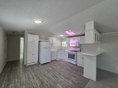 Photo 4 of 11 of home located at 2527 Bell Wixom, MI 48393