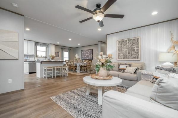 Photo 1 of 2 of home located at 6121 Collins Rd, #232 Jacksonville, FL 32244
