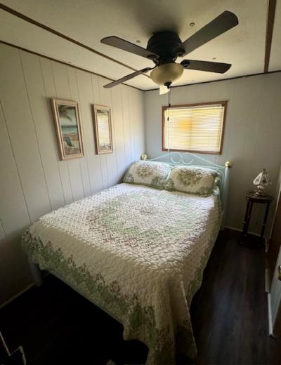 Photo 5 of 8 of home located at 812 Fountainview Lake Drive Lakeland, FL 33809
