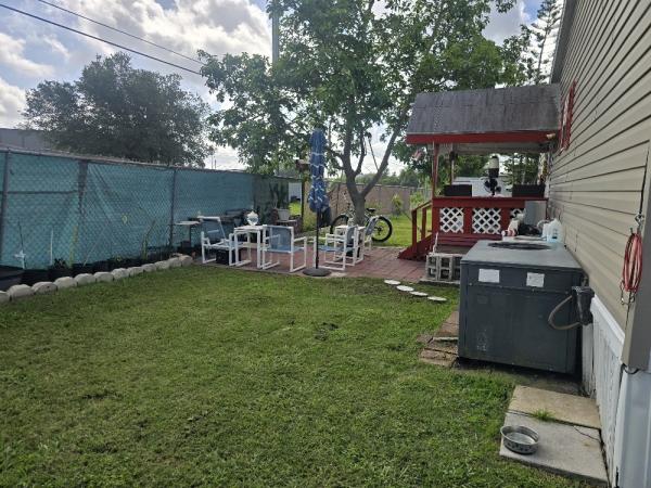 1998 OAKH Manufactured Home
