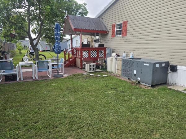 1998 OAKH Manufactured Home