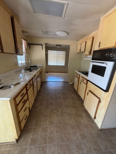 Photo 4 of 14 of home located at 500 North 67th Avenue Phoenix, AZ 85043
