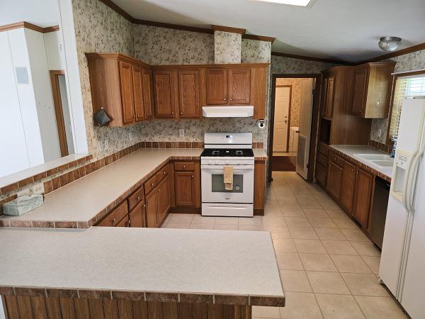 2006  Mobile Home For Sale
