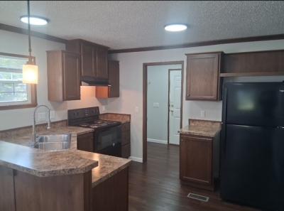 Photo 2 of 11 of home located at 44 Hyland Drive Akron, OH 44312