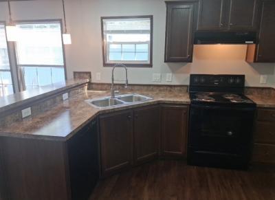 Photo 3 of 11 of home located at 44 Hyland Drive Akron, OH 44312