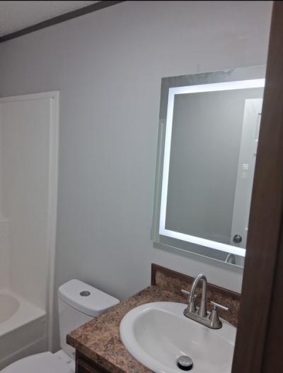 Photo 4 of 11 of home located at 44 Hyland Drive Akron, OH 44312