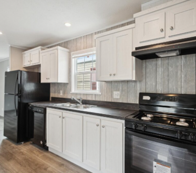 Photo 5 of 6 of home located at 100 Landrey Dr. Vincennes, IN 47591