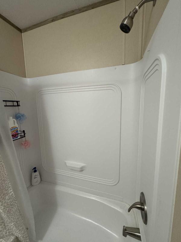 2019 Clayton Homes 31IND16763IH19 Manufactured Home