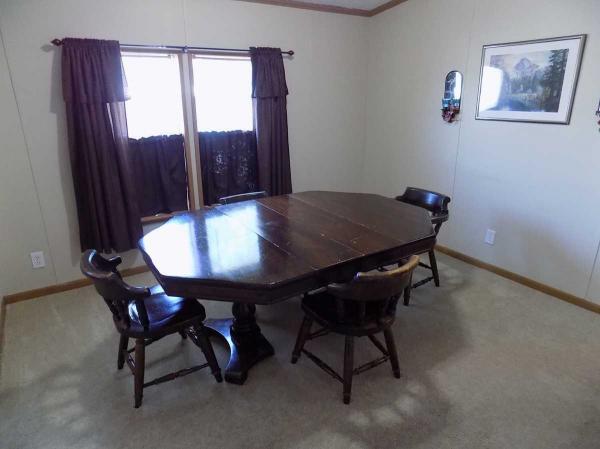 1994 Commodore Manufactured Home