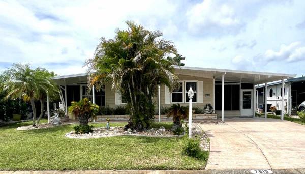 Photo 1 of 2 of home located at 7819 Bonita Way Ellenton, FL 34222