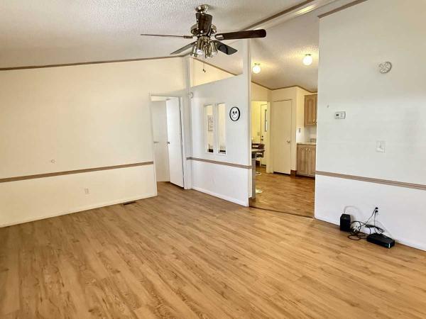 1993 FLEETWOOD SUNPOINT Manufactured Home