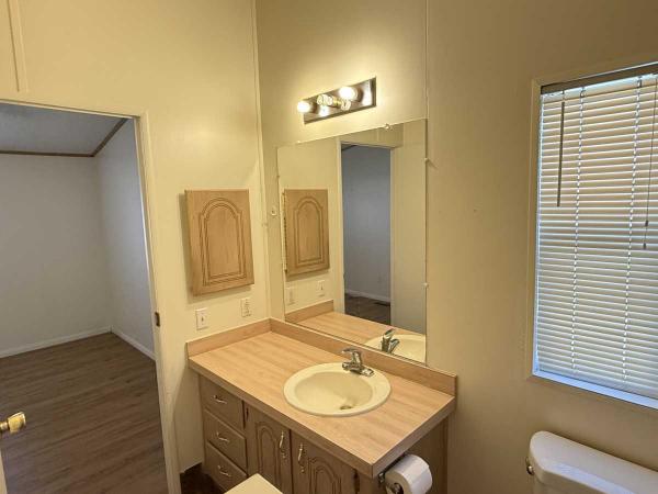 1993 FLEETWOOD SUNPOINT Manufactured Home