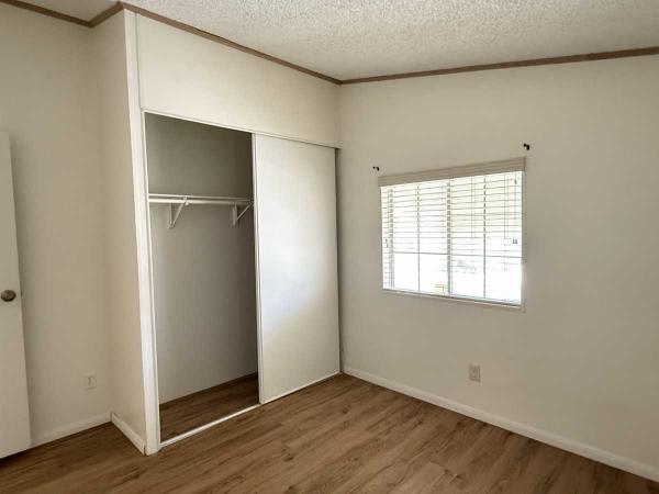 1993 FLEETWOOD SUNPOINT Manufactured Home
