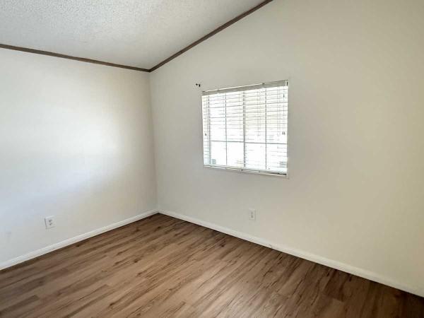 1993 FLEETWOOD SUNPOINT Manufactured Home