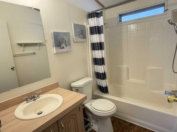 1993 FLEETWOOD SUNPOINT Manufactured Home
