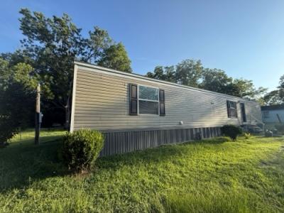 Mobile Home at 805 Adams Ln Canton, MS 39046