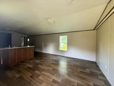 Photo 5 of 9 of home located at 805 Adams Ln Canton, MS 39046
