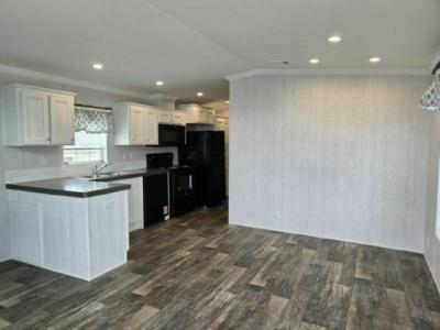 Photo 2 of 8 of home located at 3301 58th Avenue North, #414 Saint Petersburg, FL 33714