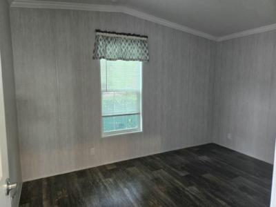 Photo 5 of 8 of home located at 3301 58th Avenue North, #414 Saint Petersburg, FL 33714