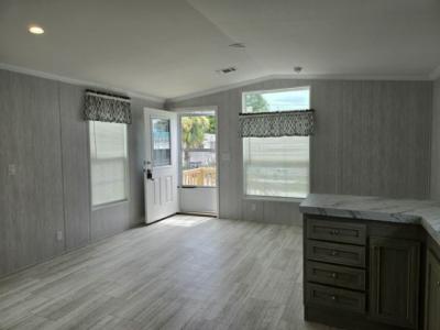 Photo 4 of 7 of home located at 3301 58th Avenue North, #409 Saint Petersburg, FL 33714