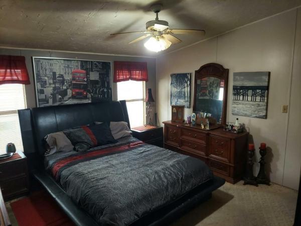 1987 Brookfield 3362K Manufactured Home
