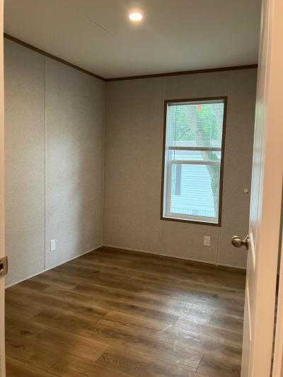 Photo 5 of 9 of home located at 2620 N Washington St #82R Kokomo, IN 46901