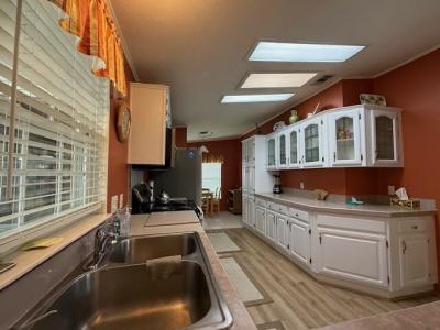 Photo 3 of 13 of home located at 703 Royal Forest Dr Auburndale, FL 33823