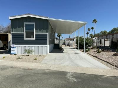 Photo 4 of 8 of home located at 10701 N. 99th Ave. #80 Peoria, AZ 85345