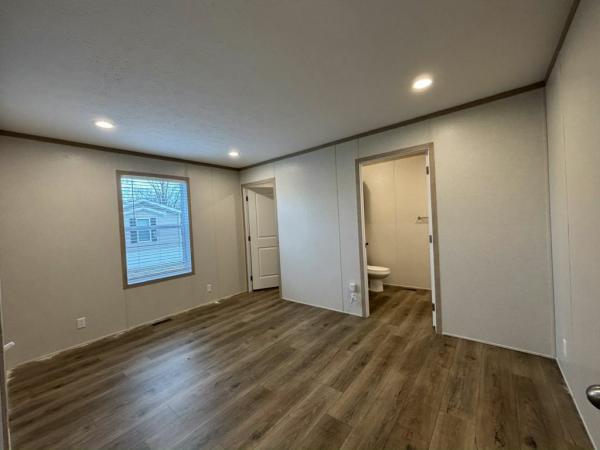 2025 Clayton Adrenaline 6016-4200 Manufactured Home
