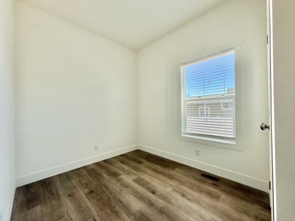 2025 Clayton 71HRR16562A Mobile Home