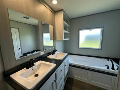 Photo 4 of 19 of home located at 46 Open Range Trail Willis, TX 77318