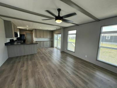 Photo 2 of 21 of home located at 50 Open Range Trail Willis, TX 77318
