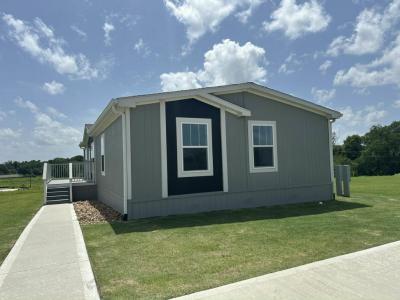 Photo 5 of 20 of home located at 57 Open Range Trail Willis, TX 77318