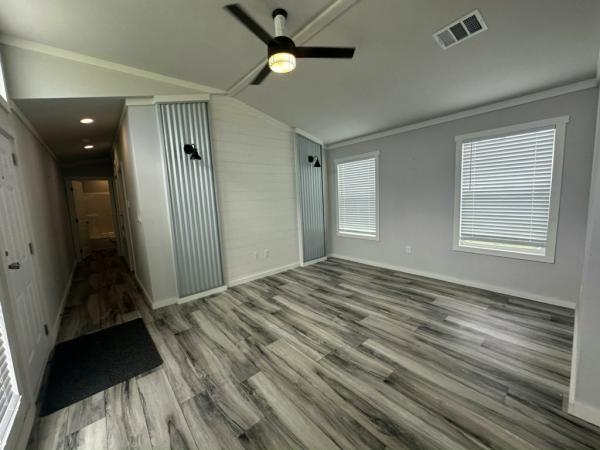 2023 Oak Creek Homes Opal 5663 Manufactured Home