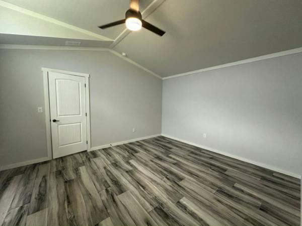 2023 Oak Creek Homes Opal 5663 Manufactured Home