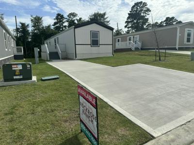 Photo 5 of 16 of home located at 117 Red Angus Court Willis, TX 77318
